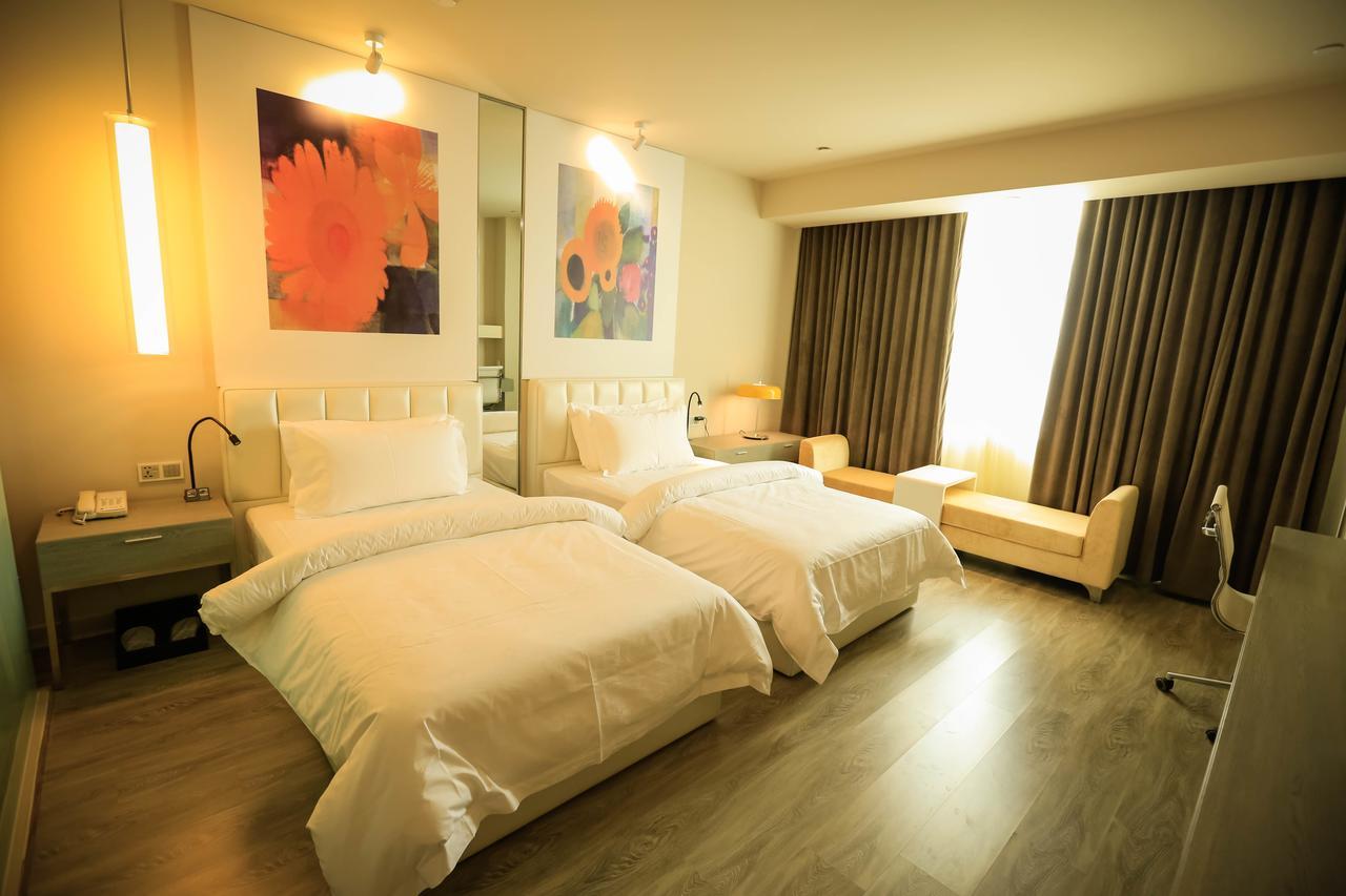 Metropolo Jin Jiang Hotels Turpan Administrative The Heart Of Pai Luaran gambar